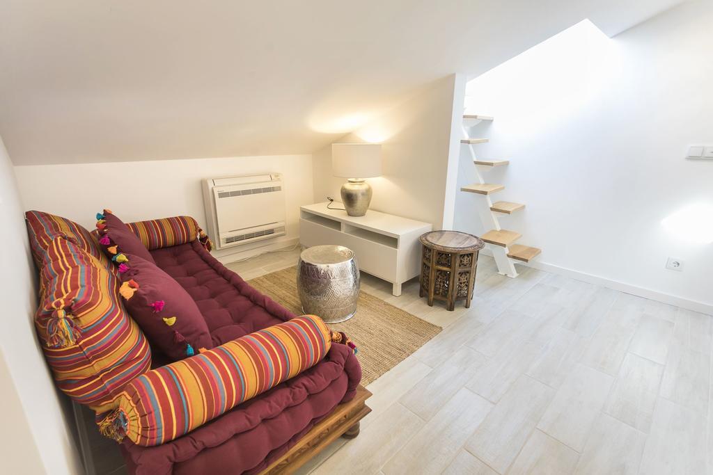 Lovelystay - Cais Apartment River View Lisbon Exterior photo